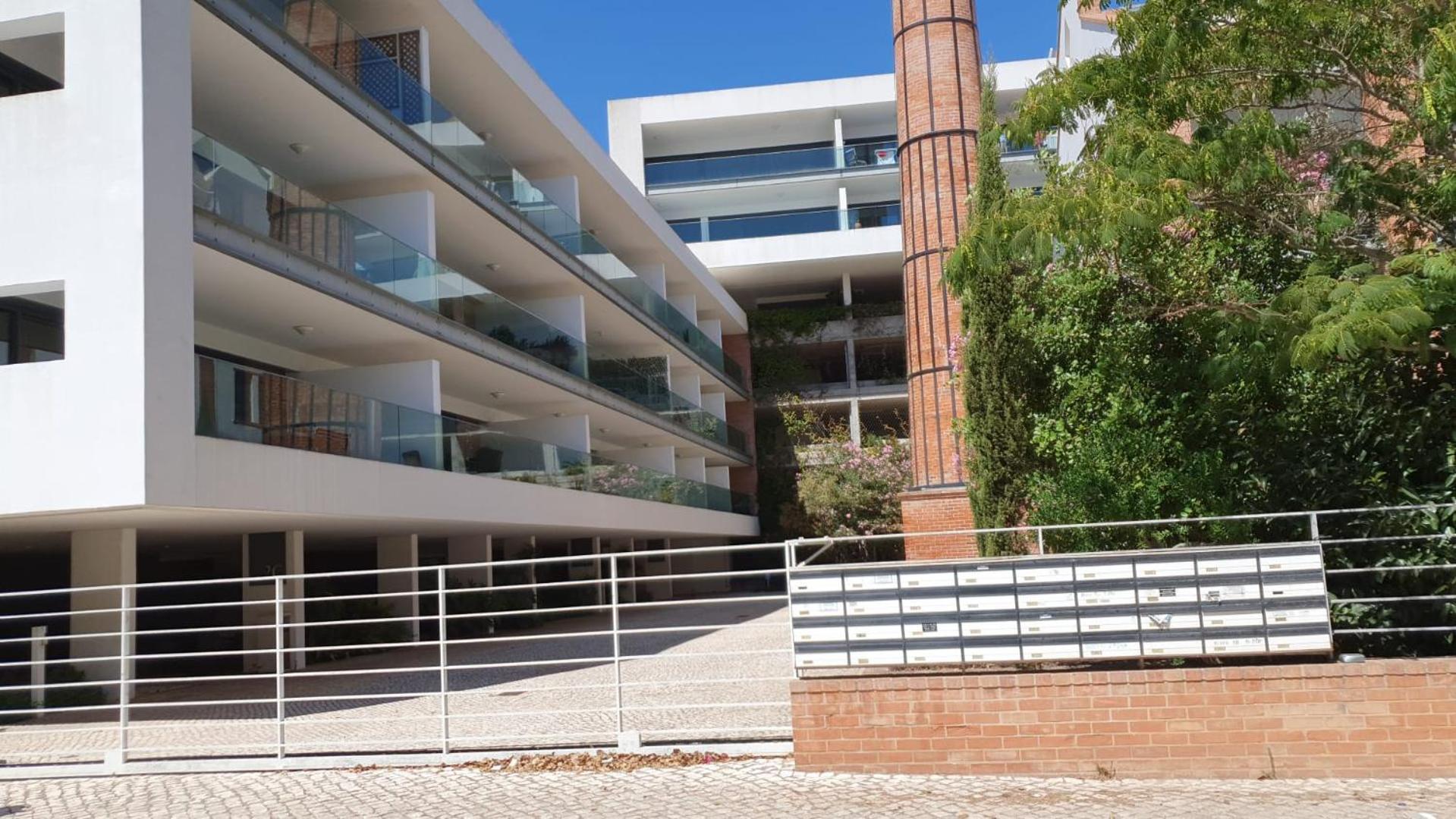 Lagos Factory Green Exterior photo